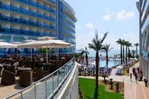 Vikingen Infinity Resort & Spa