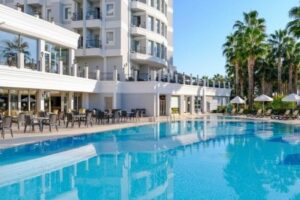 Royal Atlantis Beach