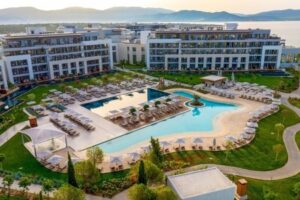 Anda Barut Collection