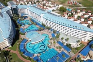 Crystal Admiral Resort & Spa