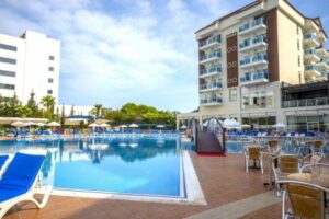 Cenger Beach Resort & Spa