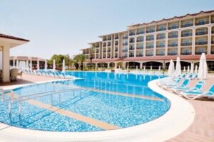 Paloma Oceana Resort